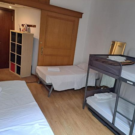 Room Corazon Urbano บาร์เซโลนา ภายนอก รูปภาพ