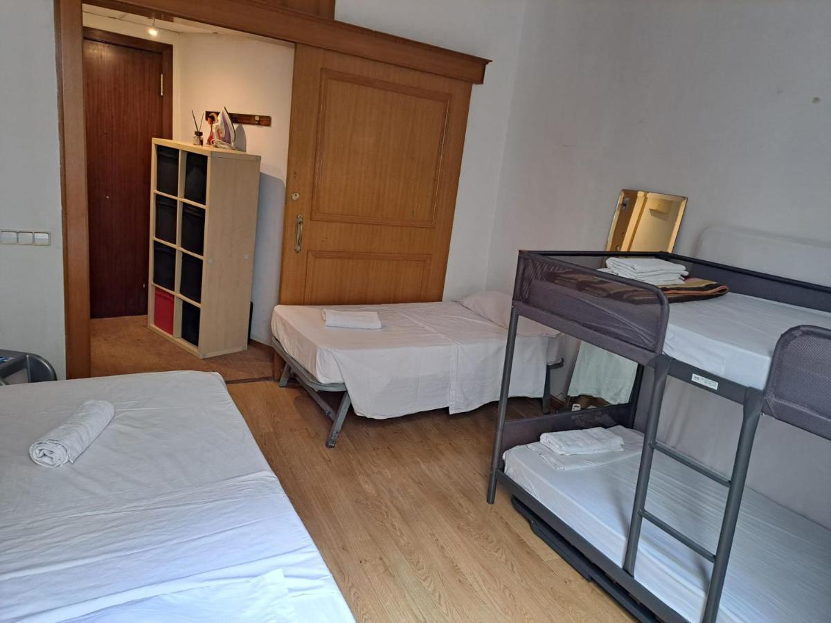 Room Corazon Urbano บาร์เซโลนา ภายนอก รูปภาพ